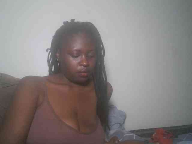 DaisyafterDark_ webcam