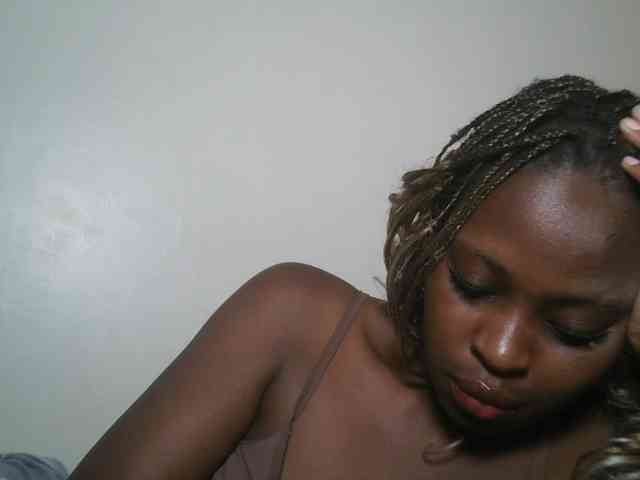 DaisyafterDark_ webcam
