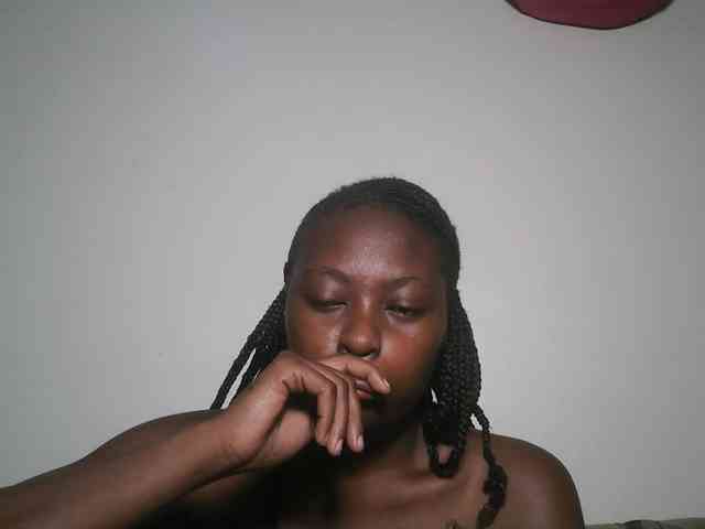 DaisyafterDark_ webcam