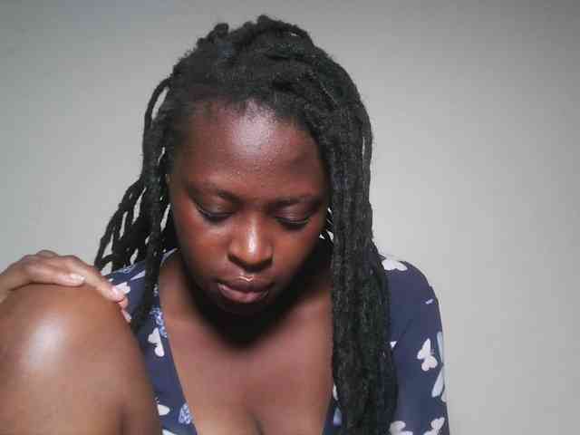 DaisyafterDark_ webcam