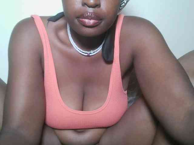 DaisyafterDark_ webcam