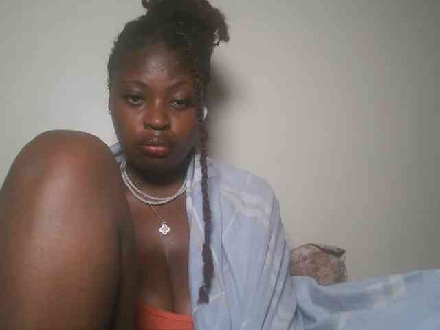 DaisyafterDark_ webcam