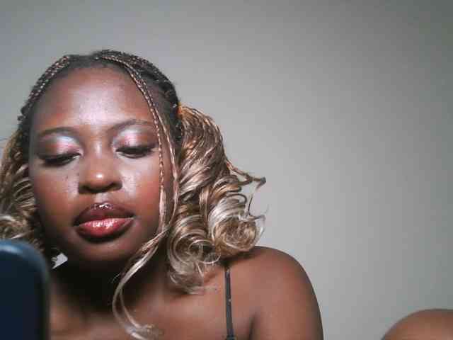 DaisyafterDark_ webcam
