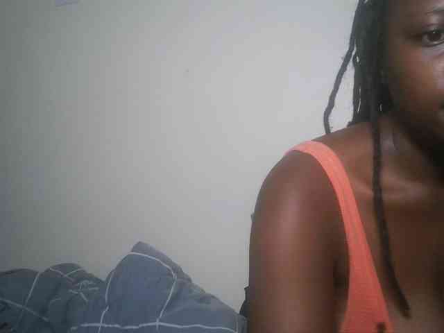 DaisyafterDark_ webcam