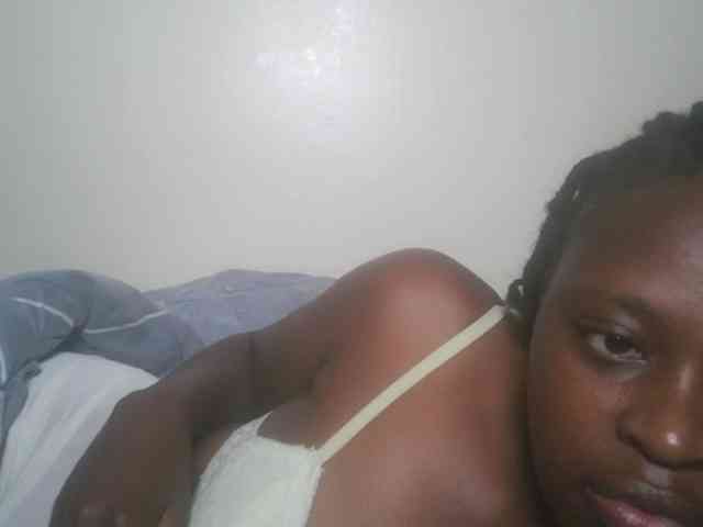 DaisyafterDark_ webcam