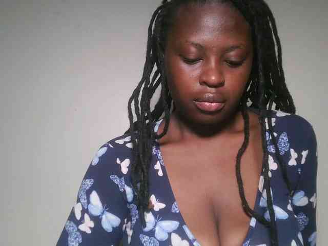 DaisyafterDark_ webcam