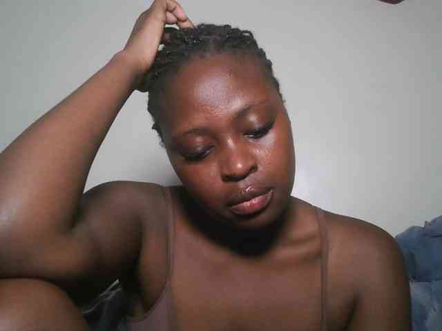 DaisyafterDark_ webcam