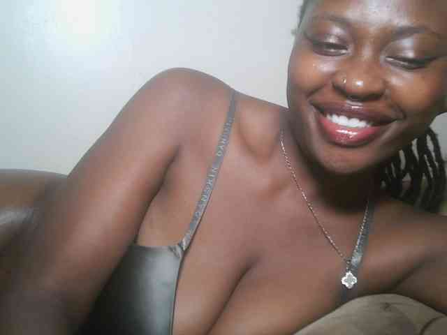 DaisyafterDark_ webcam