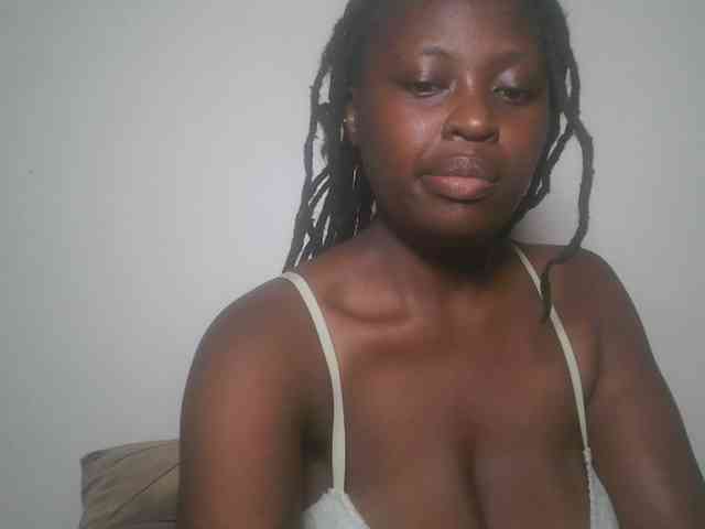DaisyafterDark_ webcam