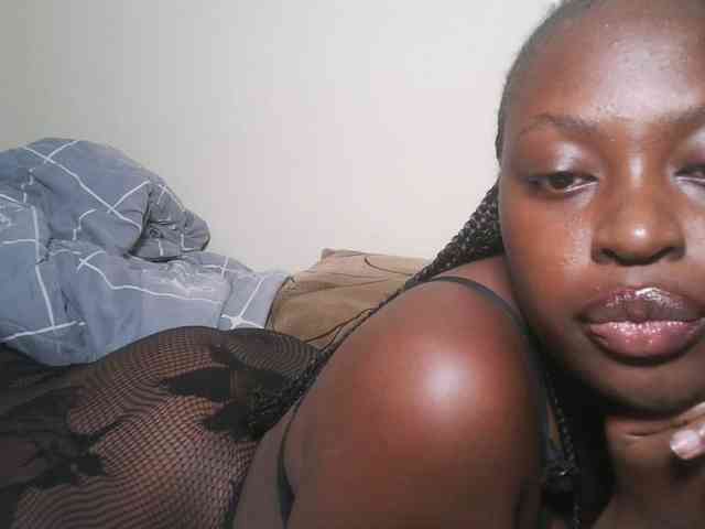 DaisyafterDark_ webcam