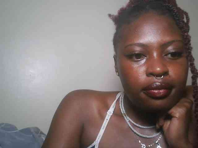 DaisyafterDark_ webcam