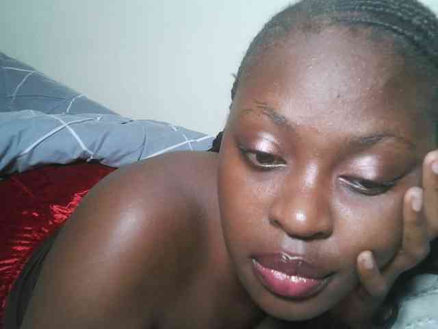 DaisyafterDark_ webcam