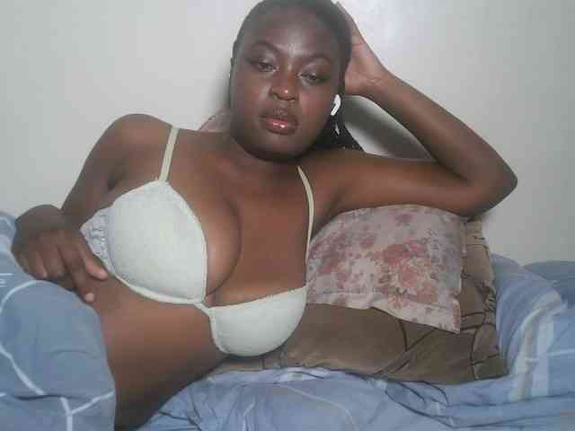 DaisyafterDark_ webcam