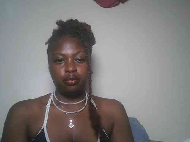 DaisyafterDark_ webcam
