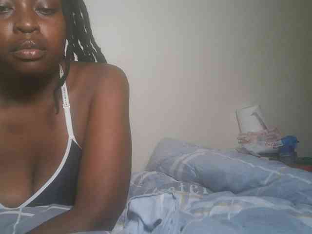 DaisyafterDark_ webcam