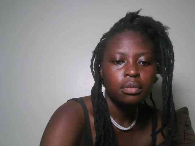 DaisyafterDark_ webcam
