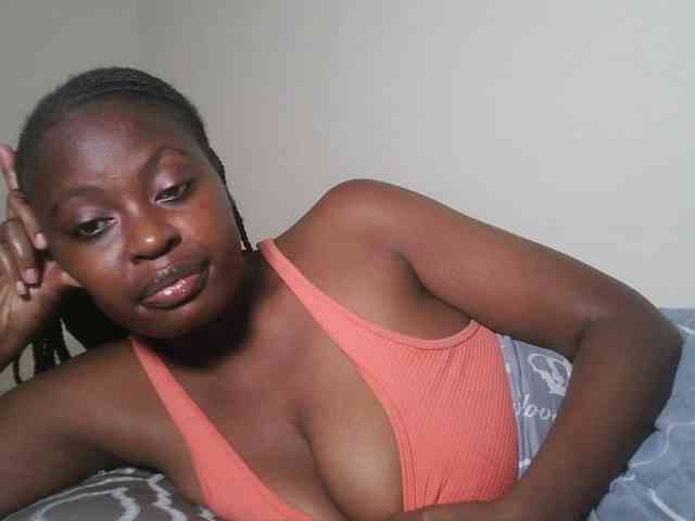DaisyafterDark_ webcam