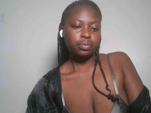 DaisyafterDark_ webcam