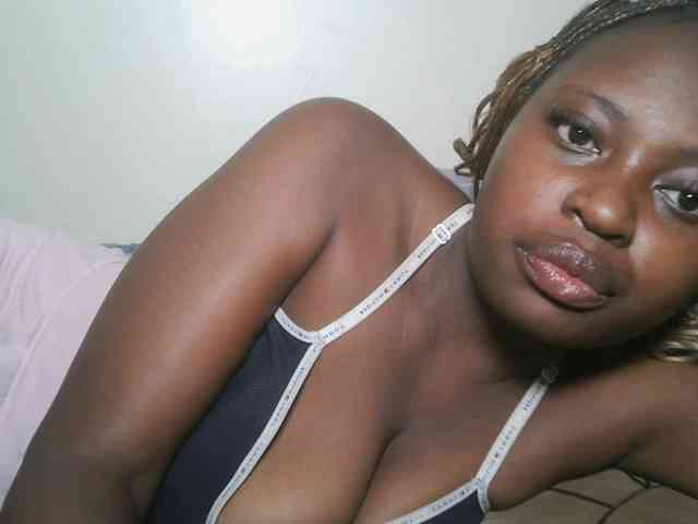 DaisyafterDark_ webcam