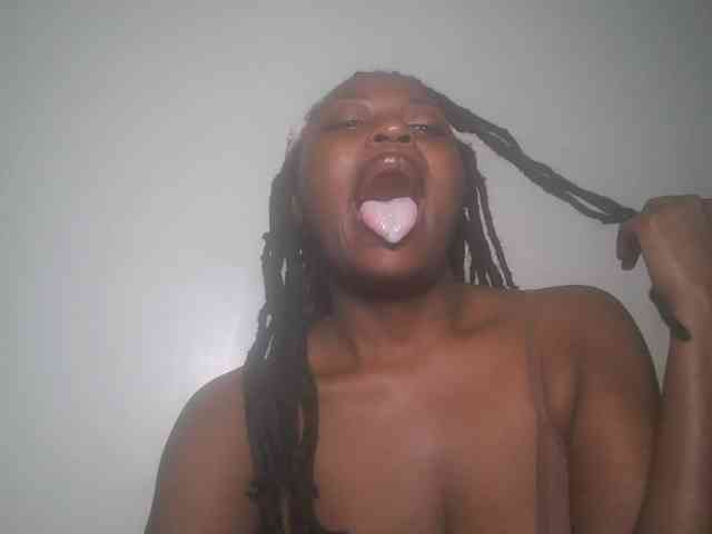 DaisyafterDark_ webcam