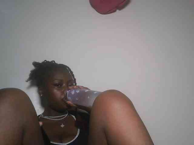 DaisyafterDark_ webcam
