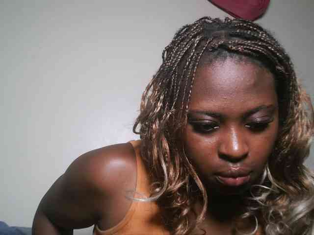 DaisyafterDark_ webcam