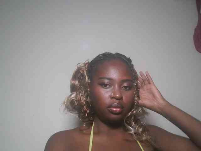 DaisyafterDark_ webcam