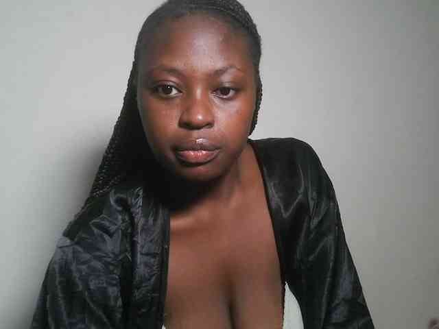 DaisyafterDark_ webcam