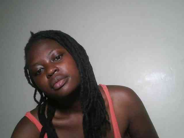 DaisyafterDark_ webcam
