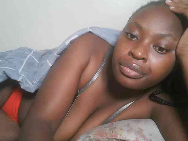 DaisyafterDark_ webcam