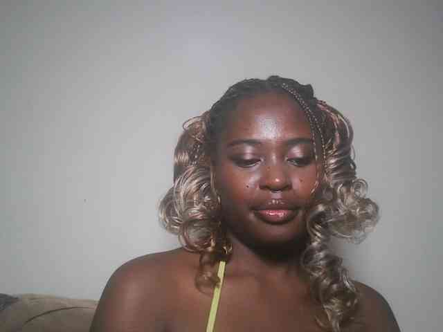 DaisyafterDark_ webcam