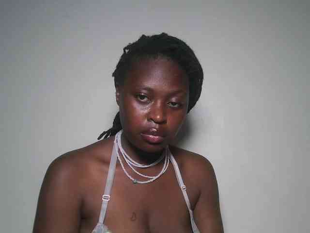 DaisyafterDark_ webcam