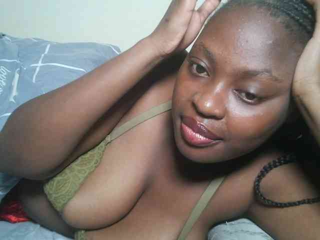 DaisyafterDark_ webcam