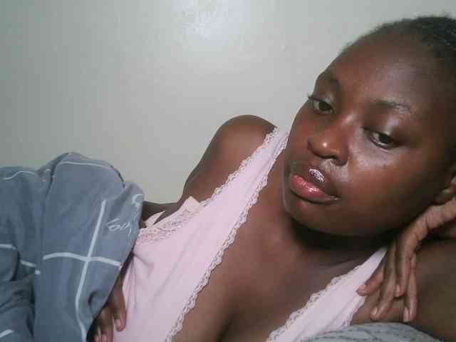 DaisyafterDark_ webcam