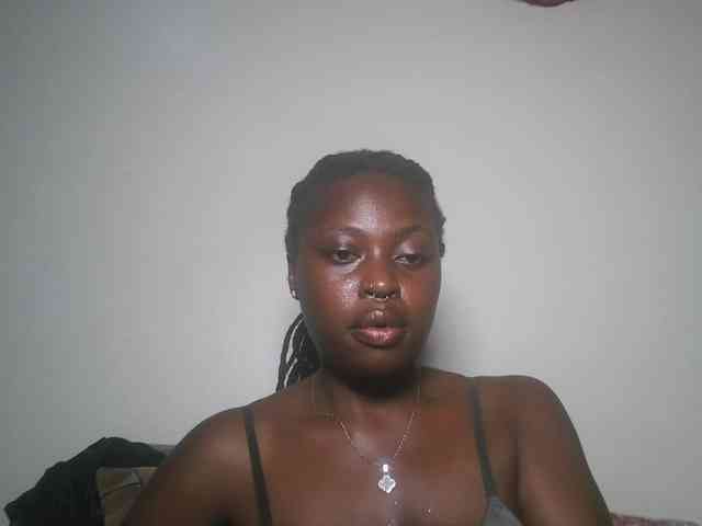 DaisyafterDark_ webcam