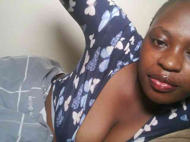 DaisyafterDark_ webcam