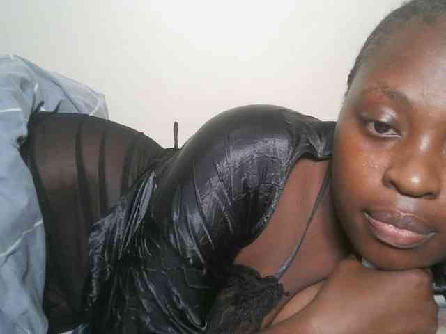 DaisyafterDark_ webcam