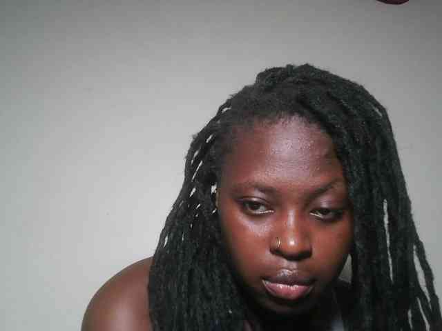 DaisyafterDark_ webcam