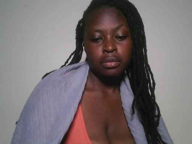 DaisyafterDark_ webcam