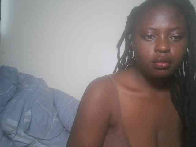 DaisyafterDark_ webcam