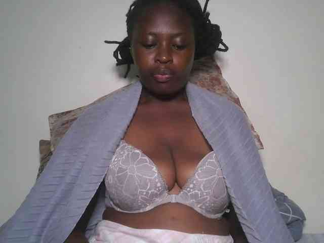 DaisyafterDark_ webcam