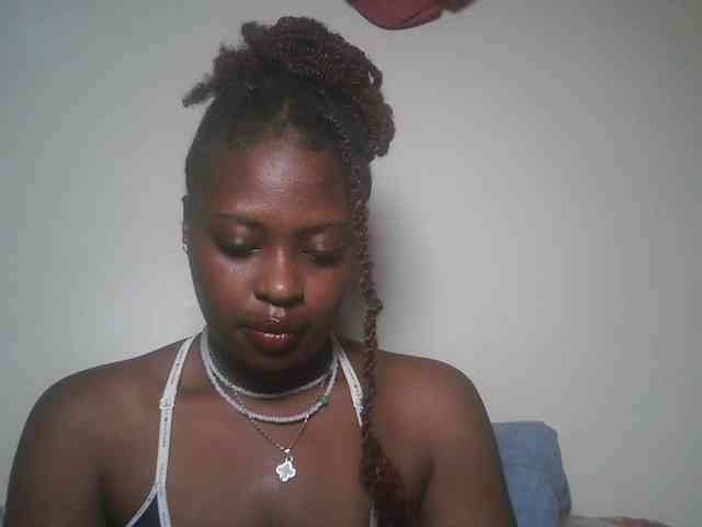 DaisyafterDark_ webcam