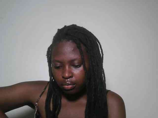 DaisyafterDark_ webcam