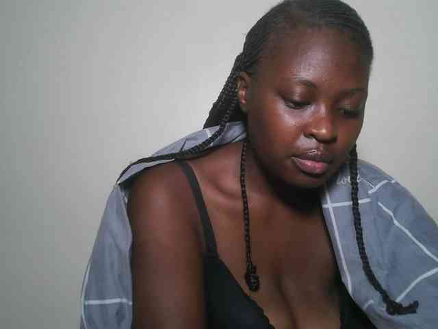 DaisyafterDark_ webcam