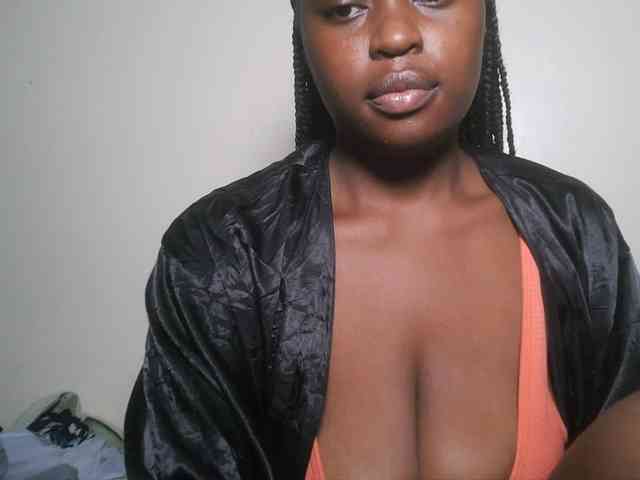 DaisyafterDark_ webcam