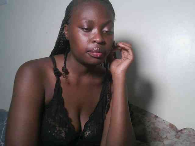 DaisyafterDark_ webcam