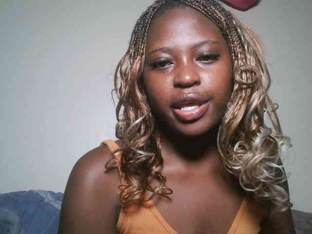 DaisyafterDark_ webcam