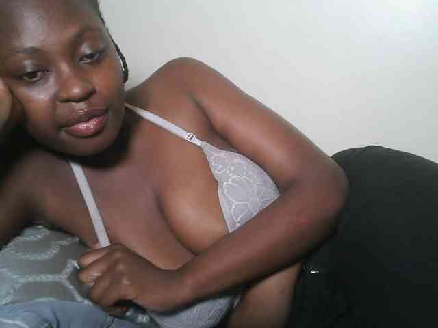 DaisyafterDark_ webcam