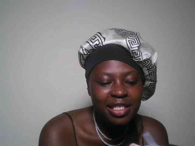 DaisyafterDark_ webcam