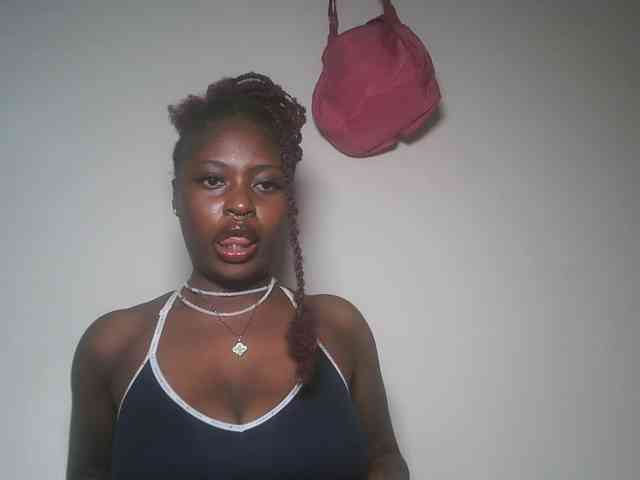 DaisyafterDark_ webcam